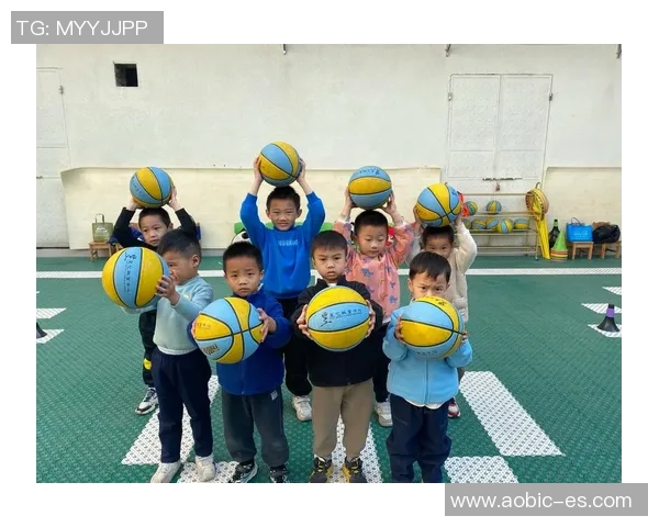 孩子练篮球的快乐成长之路与技巧提升的全面指导